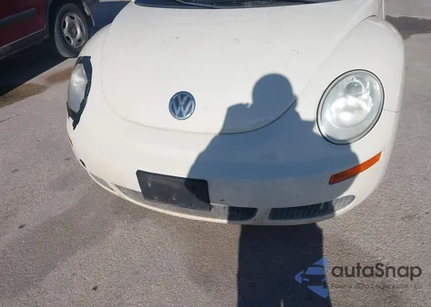 2009 Volkswagen New Beetle 2.5L z USA, uszkodzony, nr VIN 3VWRF31YX9M408735